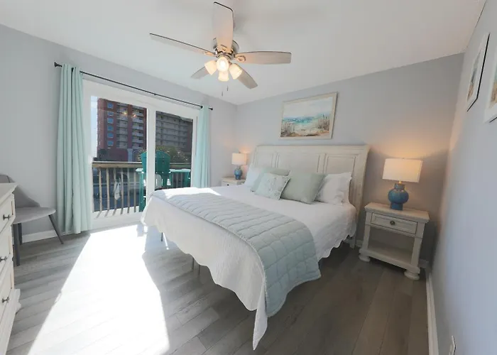 Apartment Dollar 5 Your Bright & Breezy East Getaway! Free Daily Activities!