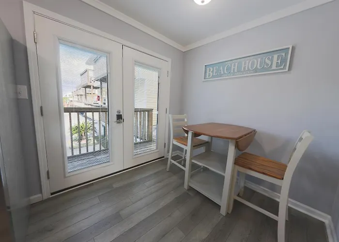 Dollar 5 Your Bright & Breezy East Getaway! Free Daily Activities! Apartment Gulf Shores
